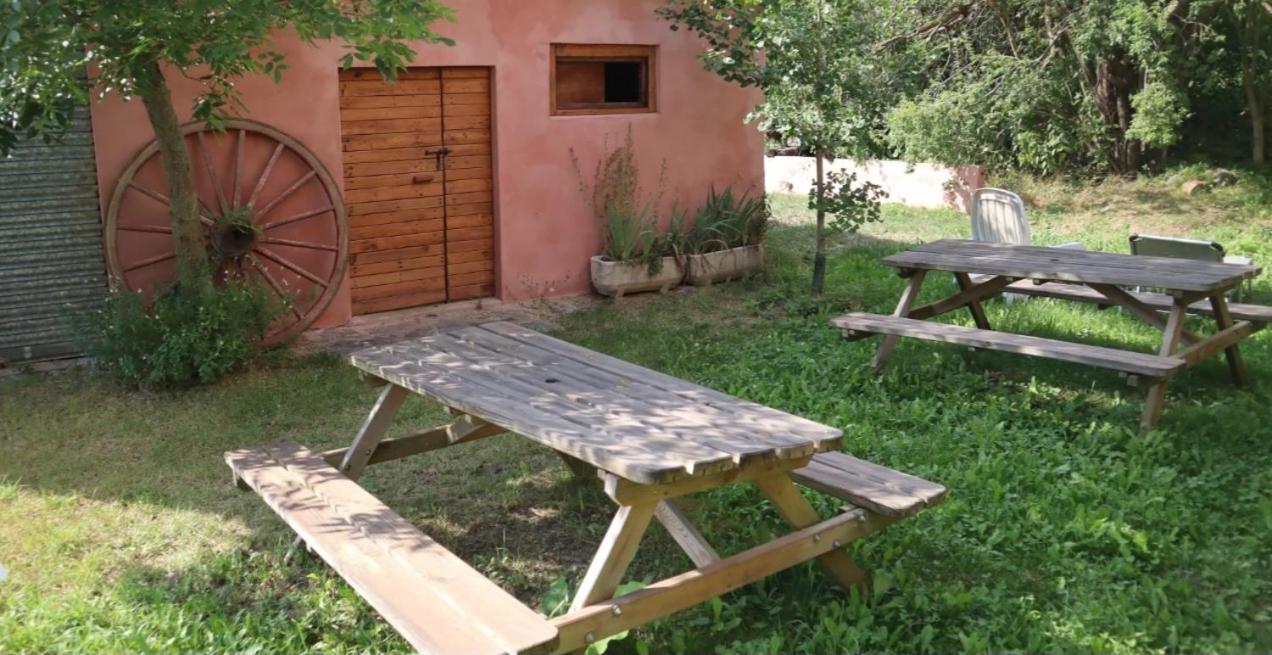 Cal Calau Vega Bed & Breakfast Planoles Ngoại thất bức ảnh